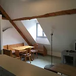 Montagne Dans Maison De Caracteres Esterre