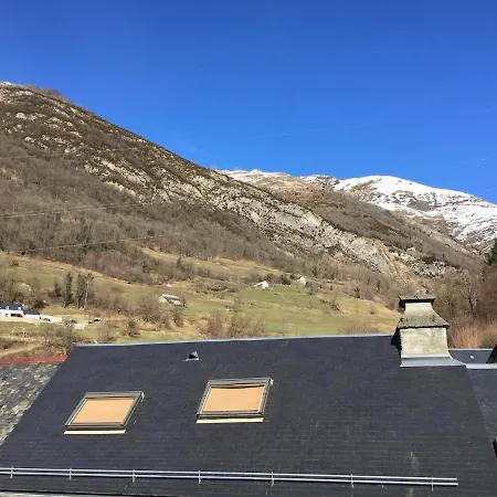 Montagne Dans Maison De Caracteres Lejlighed Esterre