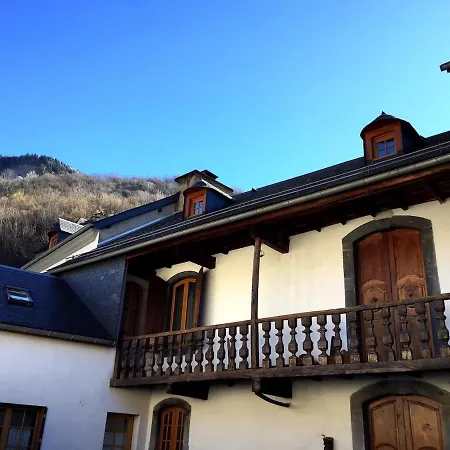 Montagne Dans Maison De Caracteres Apartment
